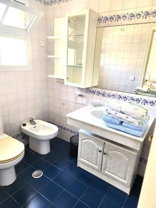 Holiday home Grande Maison Familiale - Mer Et Golf Torre de Benagalbon